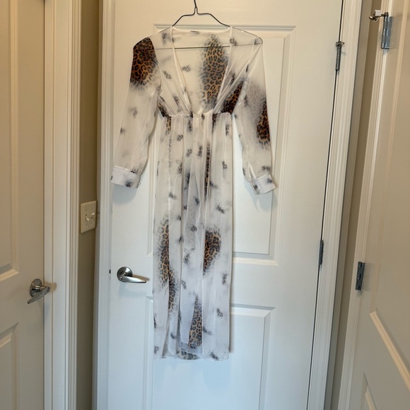 Leopard Cheetah Print Sheer Robe Swim Coverup Maxi Long Sleeve - Picture 1 of 10
